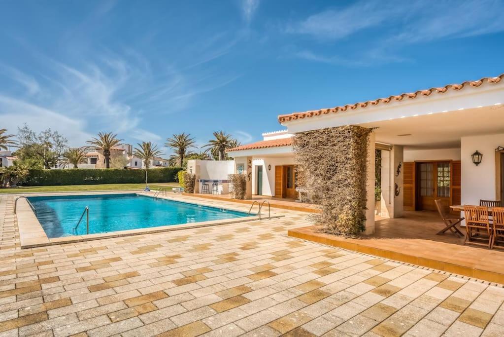 La Calma Espectacular Villa Con Jardin Y Piscina En Menorca S'Algar Eksteriør billede